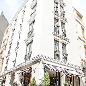 Mola Galata Oda ve Kahvaltı